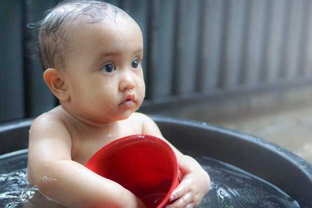 Как выбирать время для купания в зависимости от режима малыша