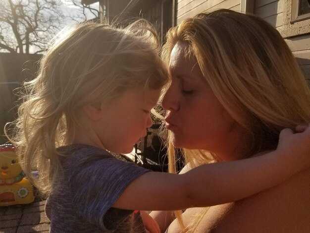 Обсуждение сексуальности с подругами и обществом