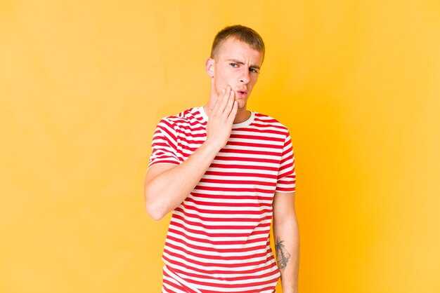 Понимание причин возникновения запаха изо рта